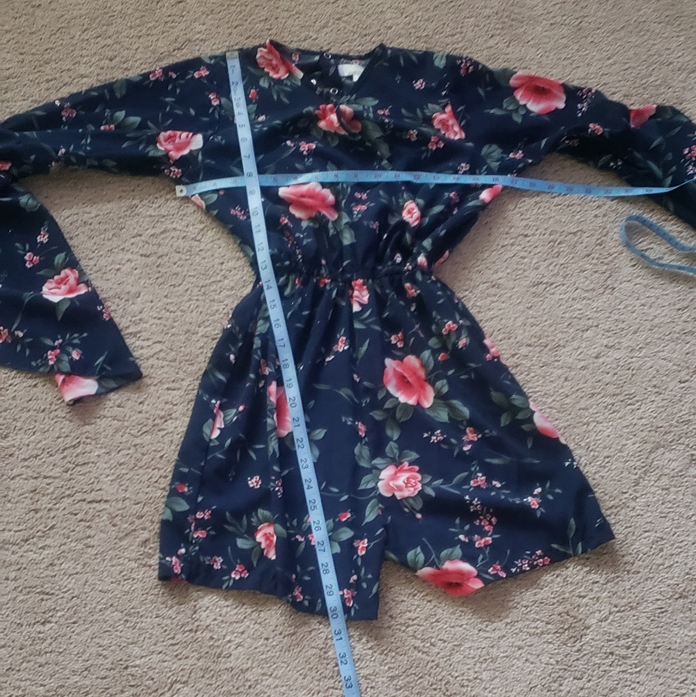 Peyton Bre 16 or woman's size 4 elaborate bell sleeves blue romper vibrant - Picture 9 of 11